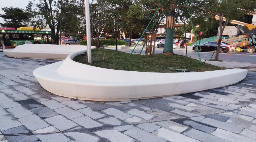 廣州海珠區(qū)琶洲展館GRC坐凳樹(shù)池工程案例 廣州海珠區(qū)琶洲展館GRC坐凳樹(shù)池工程案例